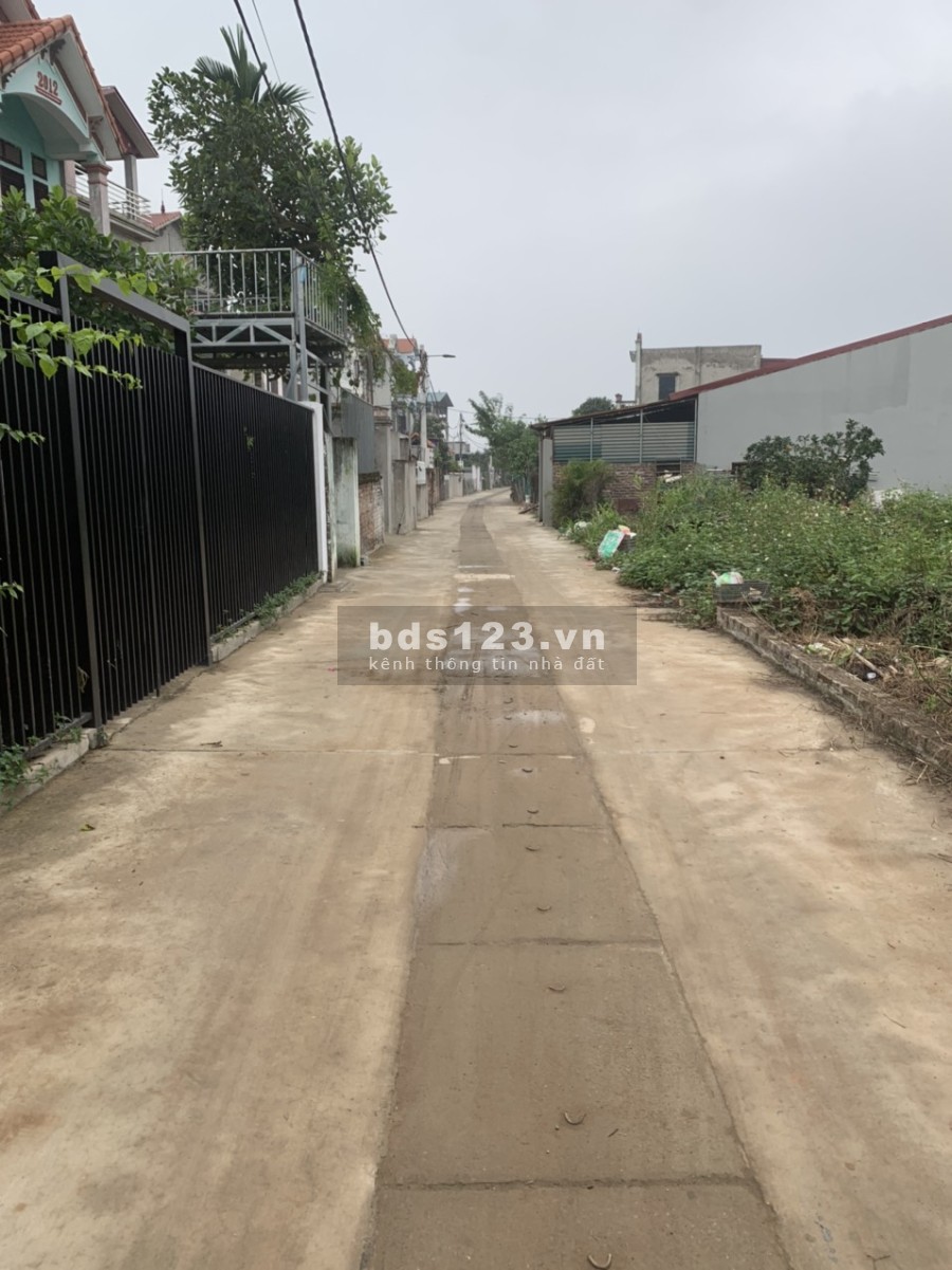 Chính chủ bán đất 68.9m2 tổ 10 thị trấn Quang Minh - Mê Linh, đường ô tô, giá cắt lỗ, LH 0944596256