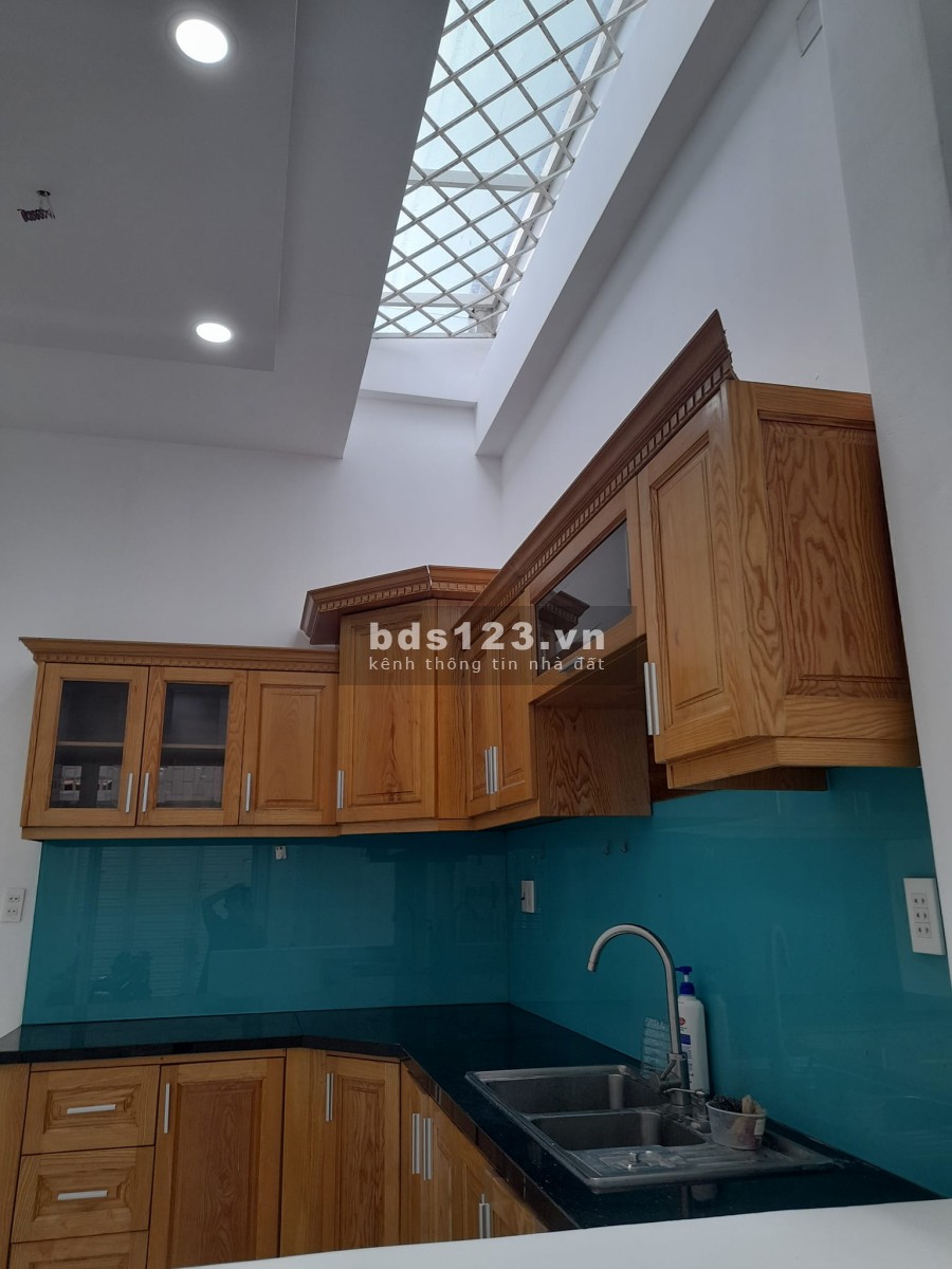 Nhà bán đường Nguyễn Văn Săng, Phường Tân Sơn Nhì, Tân Phú, 84m2, giá 6.7 tỷ