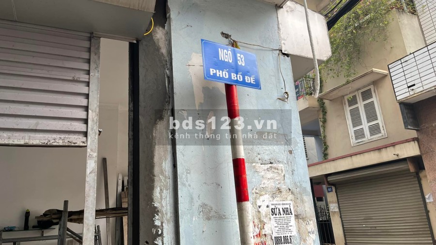 Ô tô đỗ cổng ngõ cực đẹp 5 tầng đủ công năng vài bước ra hồ hóng gió sổ đỏ chính chủ