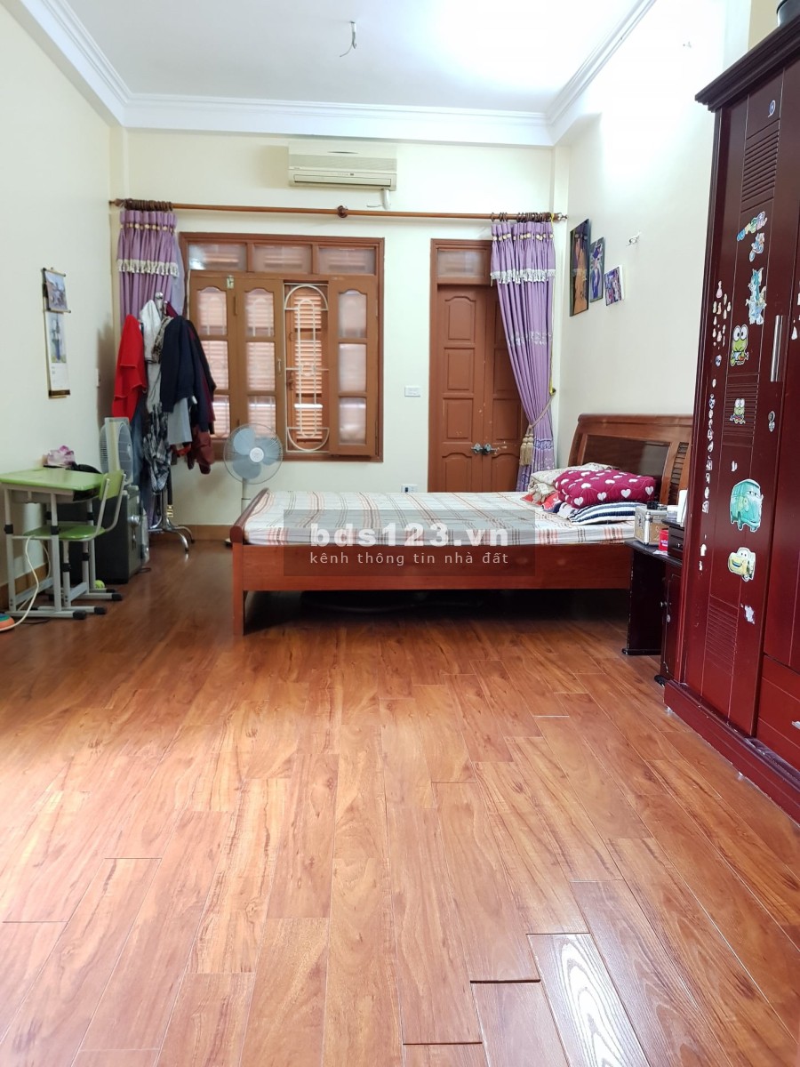 Cần bán nhà mặt phố Vĩnh Hưng, Hoàng Mai, diện tích sử dụng 36m2, 4 tầng, giá 3.05 tỷ