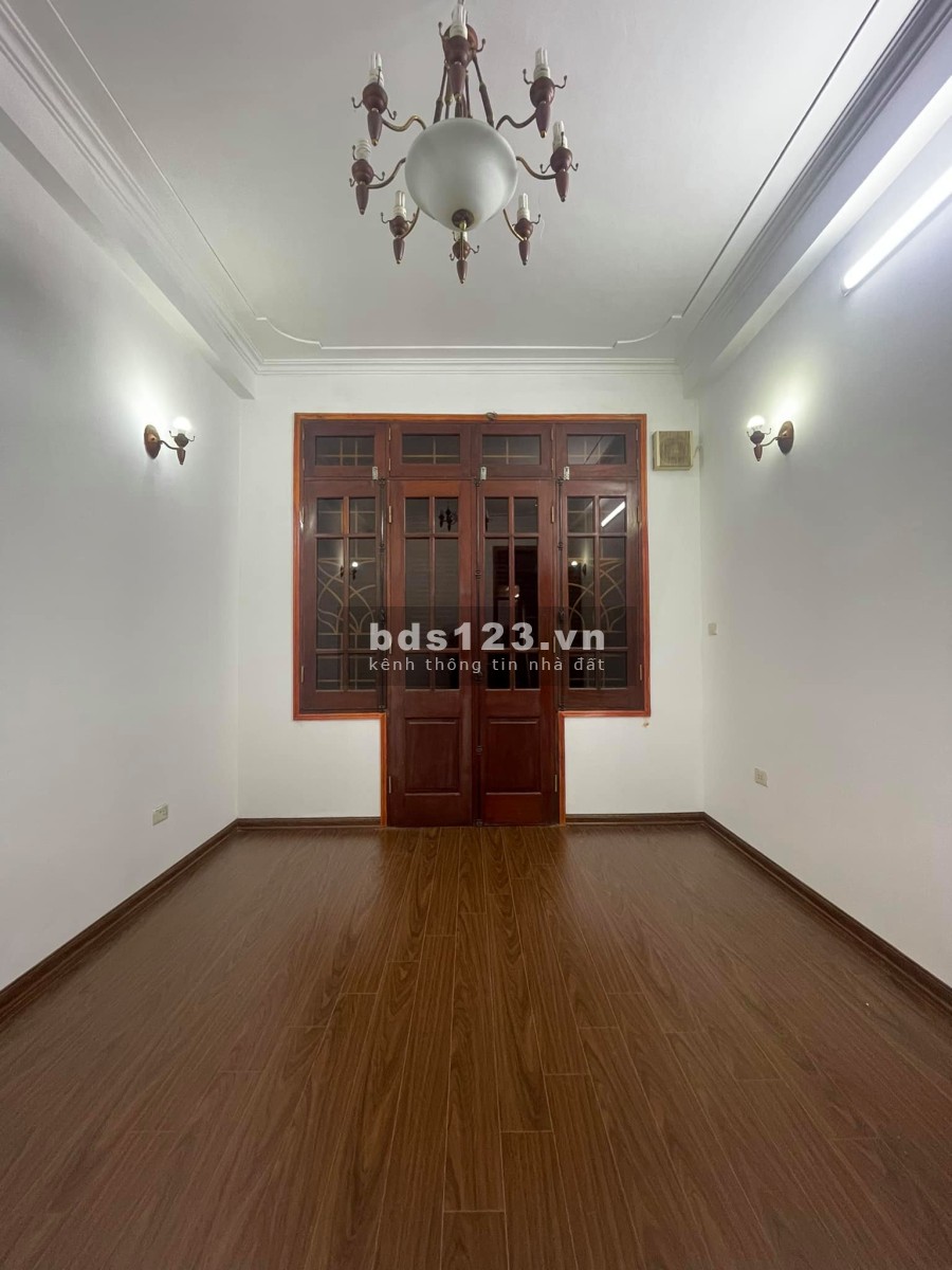 10m ra đường Hồ Tùng Mậu lô góc 3 mặt thoáng, dtsd 43m2, 4 tầng giá bán 4.98 tỷ sổ chính chủ