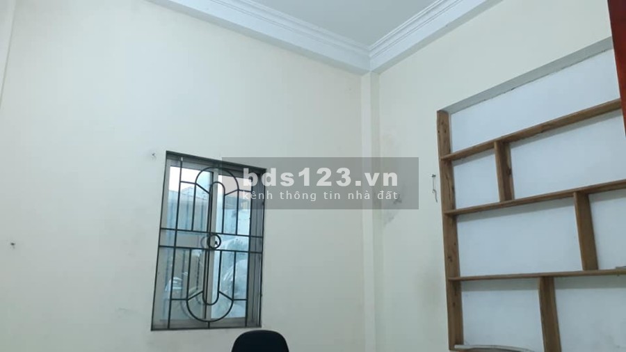 Bán nhà 150m ra đường Hồ Tùng Mậu 2 mặt thoáng dt 36m2, 5 tầng giá bán 3.7 tỷ, sổ sẵn