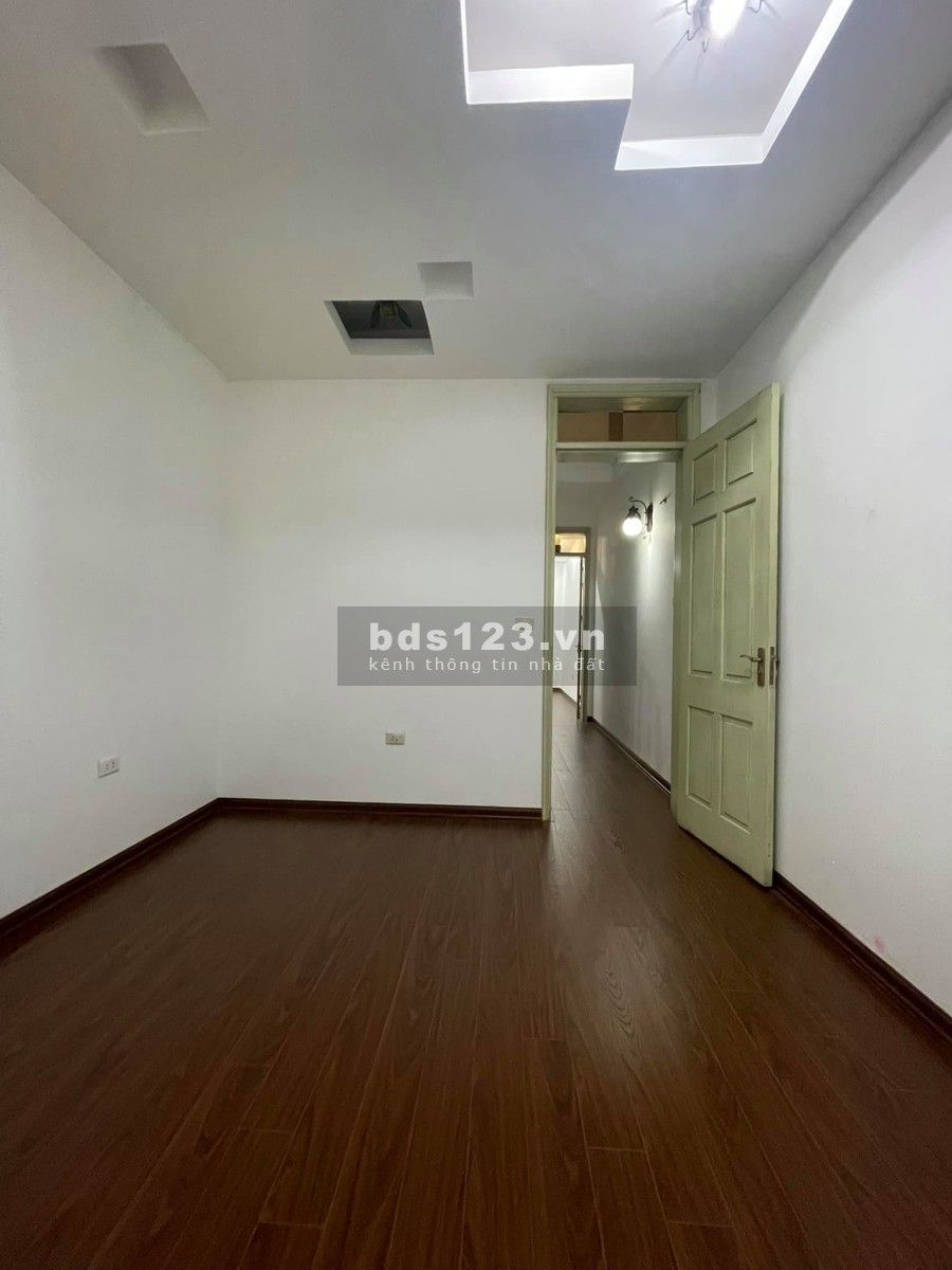 10m ra đường Hồ Tùng Mậu lô góc 3 mặt thoáng, dtsd 43m2, 4 tầng giá bán 4.98 tỷ sổ chính chủ
