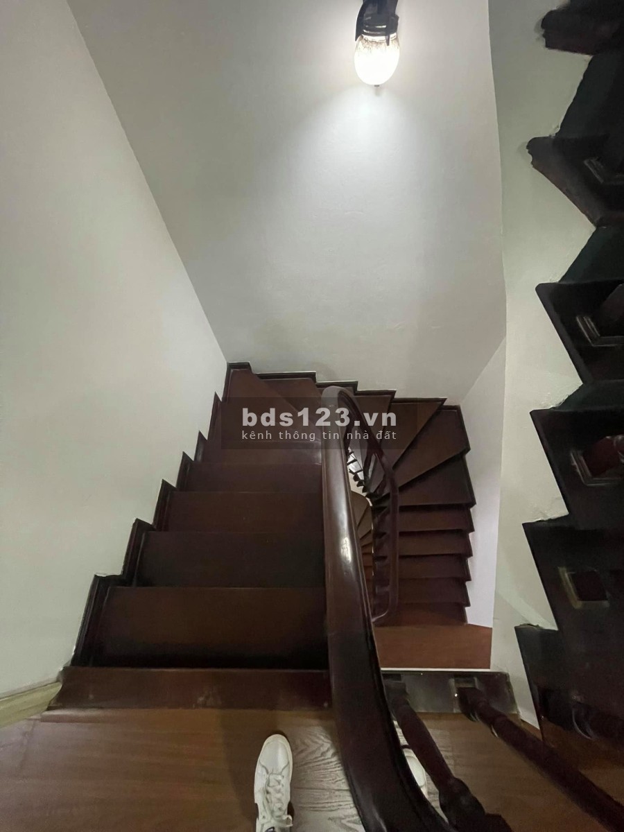 10m ra đường Hồ Tùng Mậu lô góc 3 mặt thoáng, dtsd 43m2, 4 tầng giá bán 4.98 tỷ sổ chính chủ