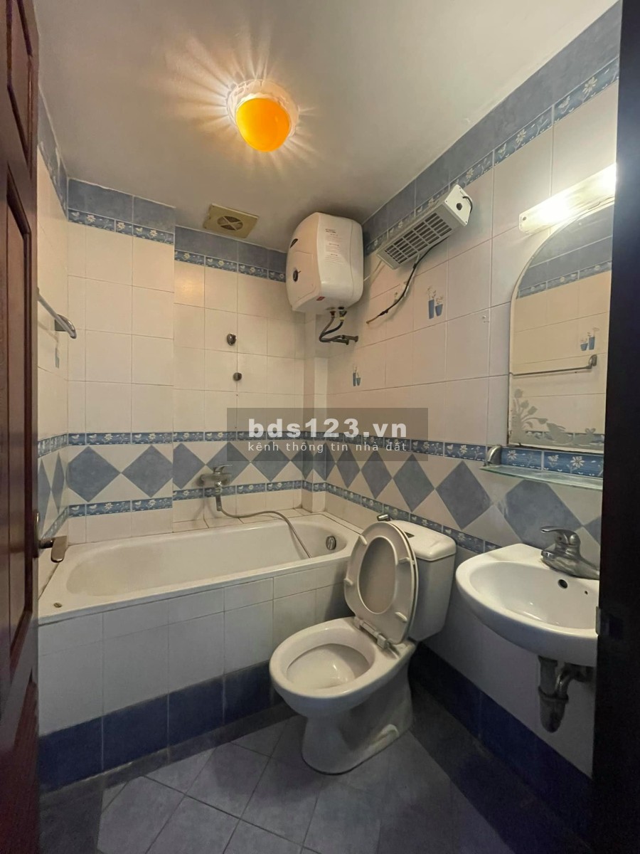 10m ra đường Hồ Tùng Mậu lô góc 3 mặt thoáng, dtsd 43m2, 4 tầng giá bán 4.98 tỷ sổ chính chủ