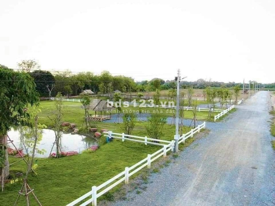 Đất vườn TP.HCM, có sổ đỏ riêng, gần dự án VinGroup và sân golf West Likes Trần Anh