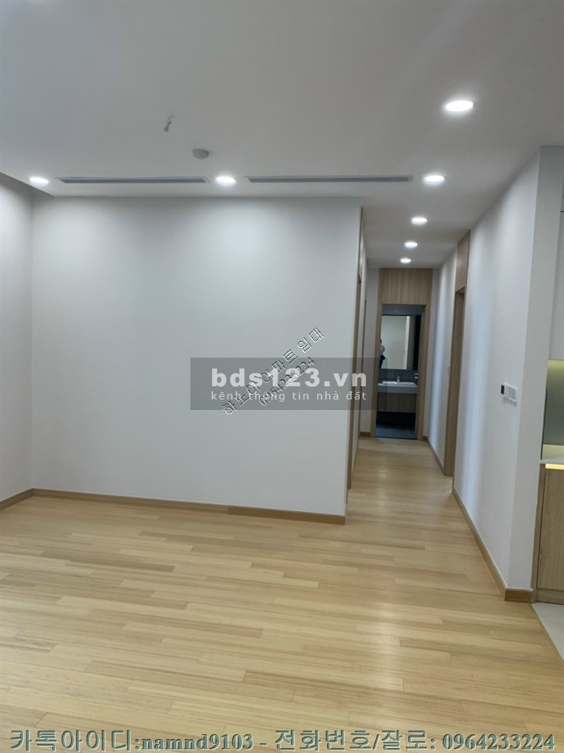 Căn hộ tầng cao cần cho thuê căn 3N nội thất cơ bản chung cư The Zei giá 14 triệu/thấng