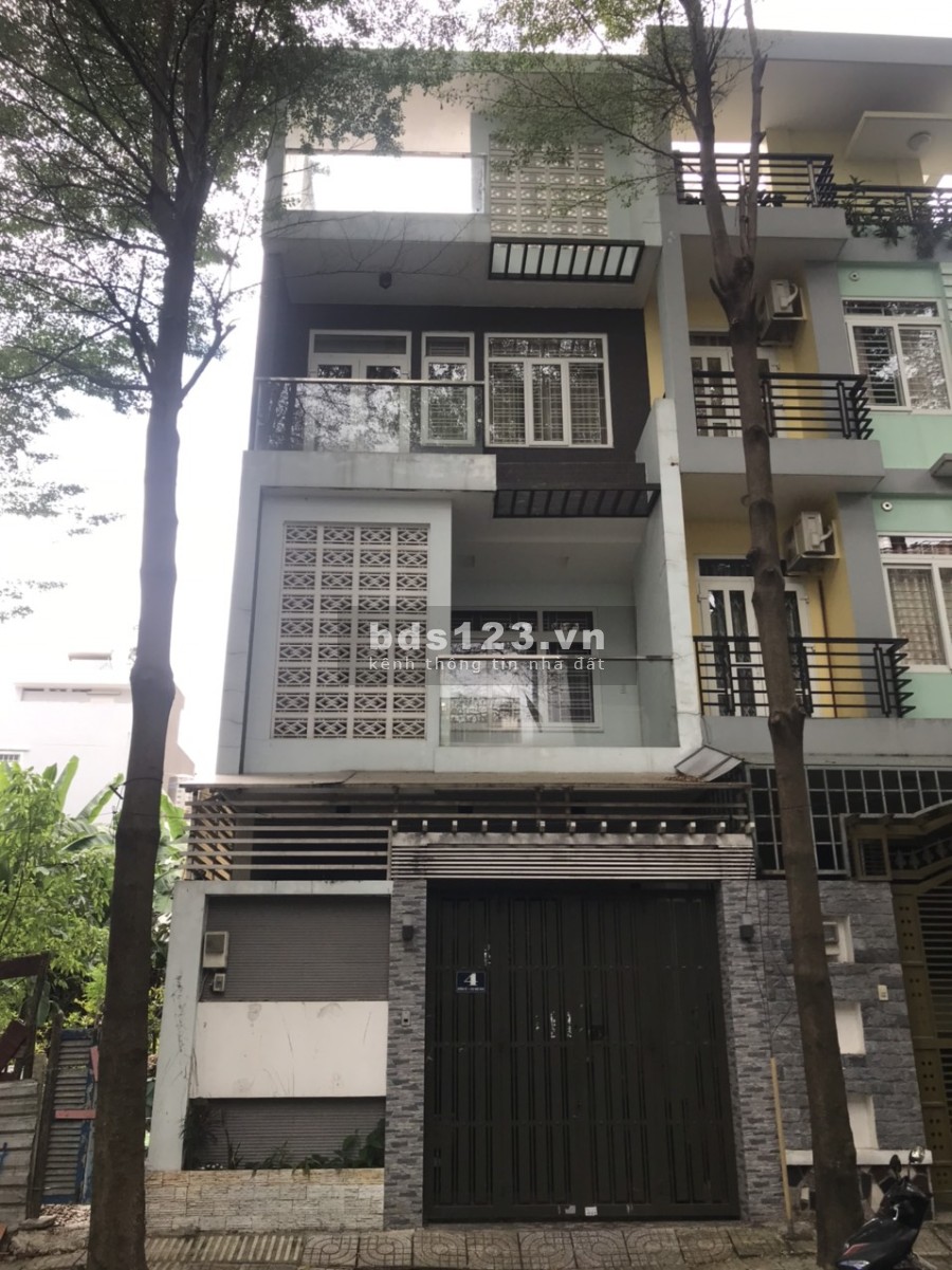 Bán nhà Phường Hiệp Bình Phước, Tp. Thủ Đức khu dân trí cao, đầy đủ tiện ích