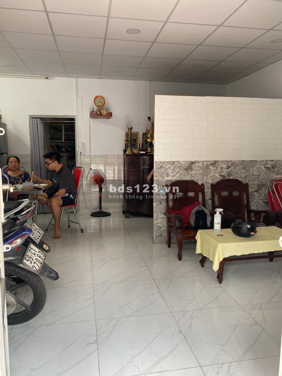 Bán nhà hẻm 6m siêu phẩm Tân Phú, dt 68m2 sổ vuông đẹp giá bán chỉ 5.2 tỷ LH 0896721788