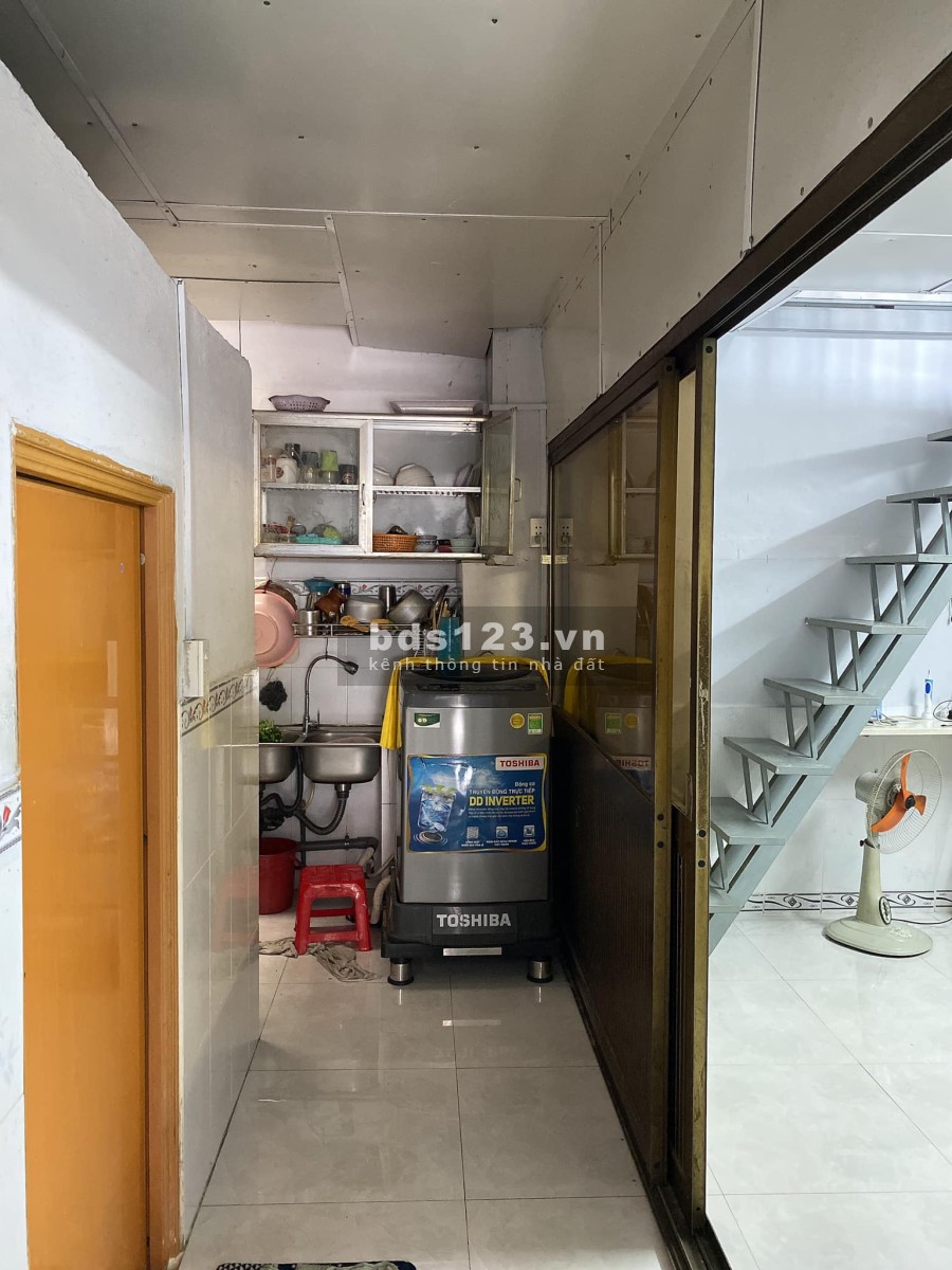 Bán nhà hẻm 6m siêu phẩm Tân Phú, dt 68m2 sổ vuông đẹp giá bán chỉ 5.2 tỷ LH 0896721788