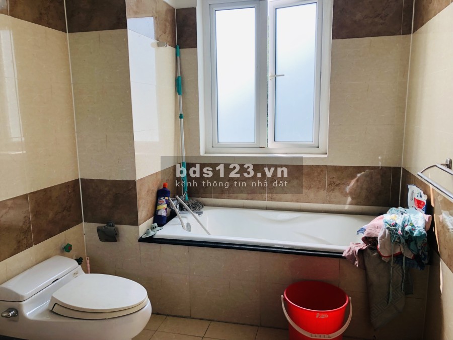 Đừng bỏ lỡ căn biệt thự đường Quốc Hương, Thảo Điền, Quận 2, dt 350m2, có hồ bơi, giá tốt