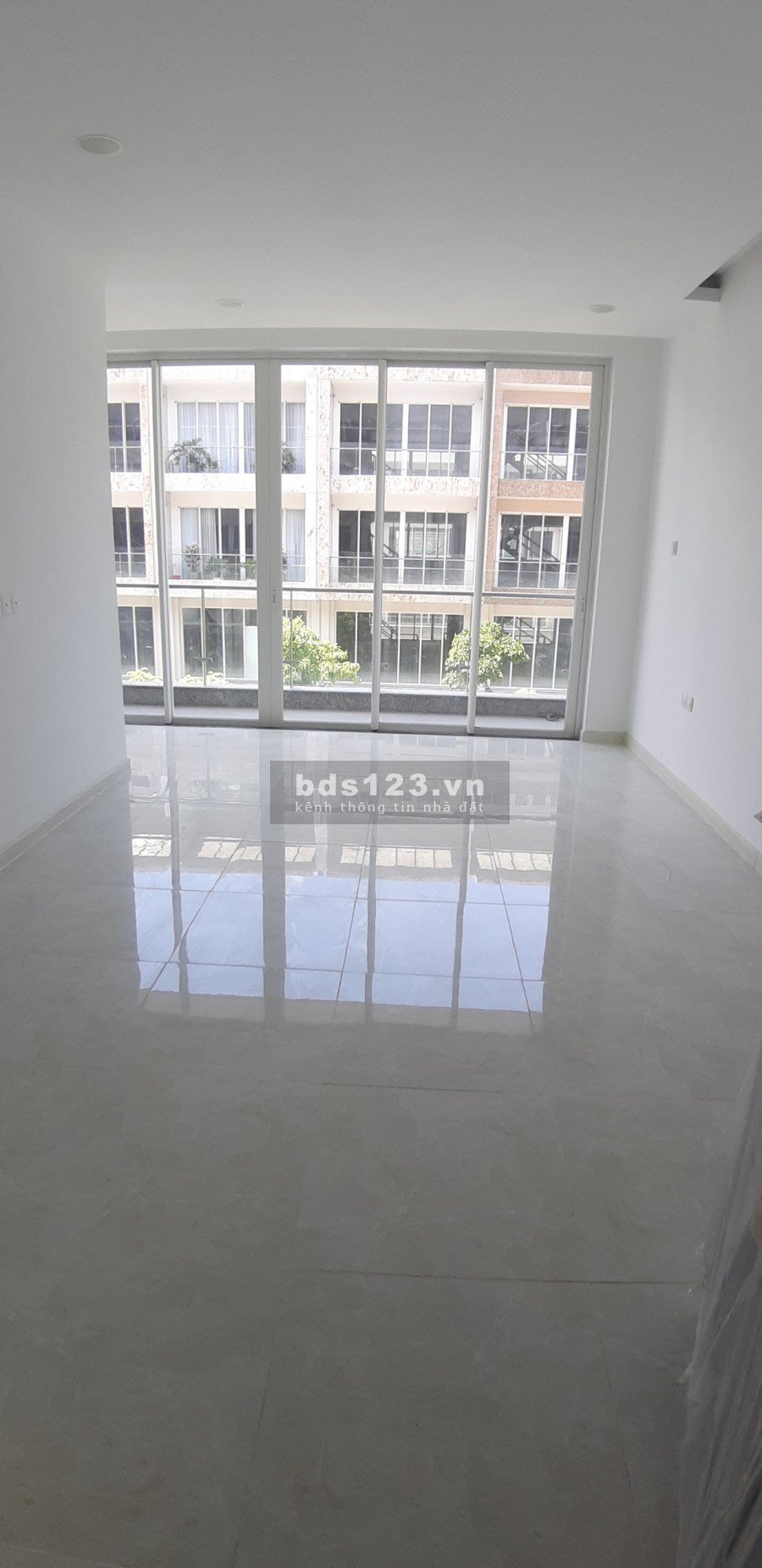 Bán gấp Saritown thuộc dự án Sala, đã hoàn thiện và đang có hợp đồng cho thuê.