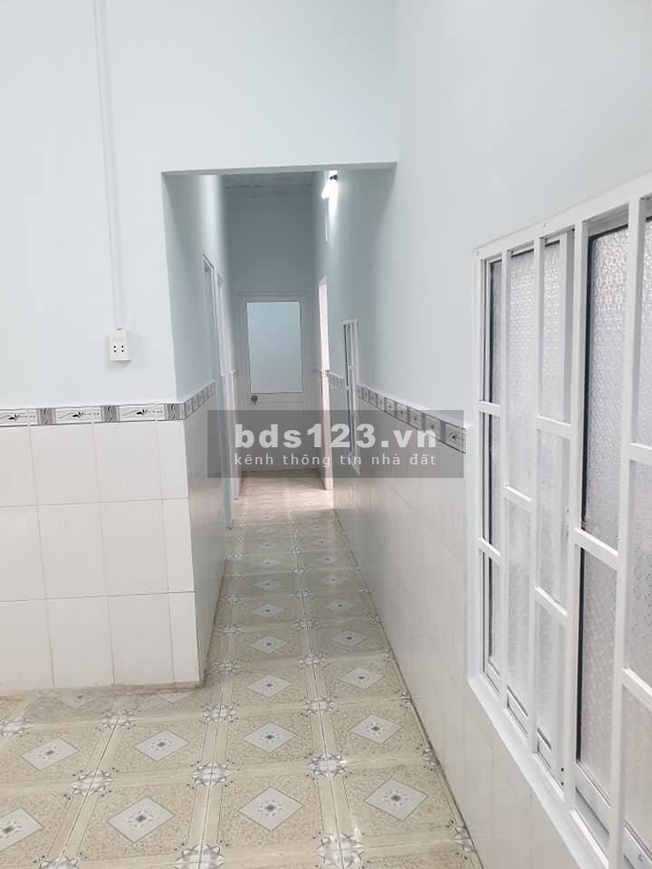Chủ cần tiền dữ lắm rồi, nên đã giảm giá mạnh nhà 85m2, Phú Hữu, Quận 9,chỉ còn 3.05 tỷ