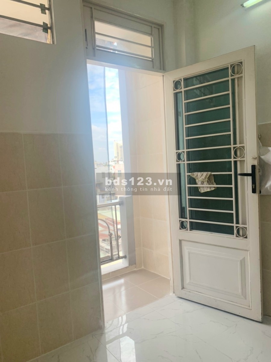 Cho thuê phòng chính chủ mới Quận 10 tiện ích đầy đủ giờ giấc tự do, khu dân cư đông đúc