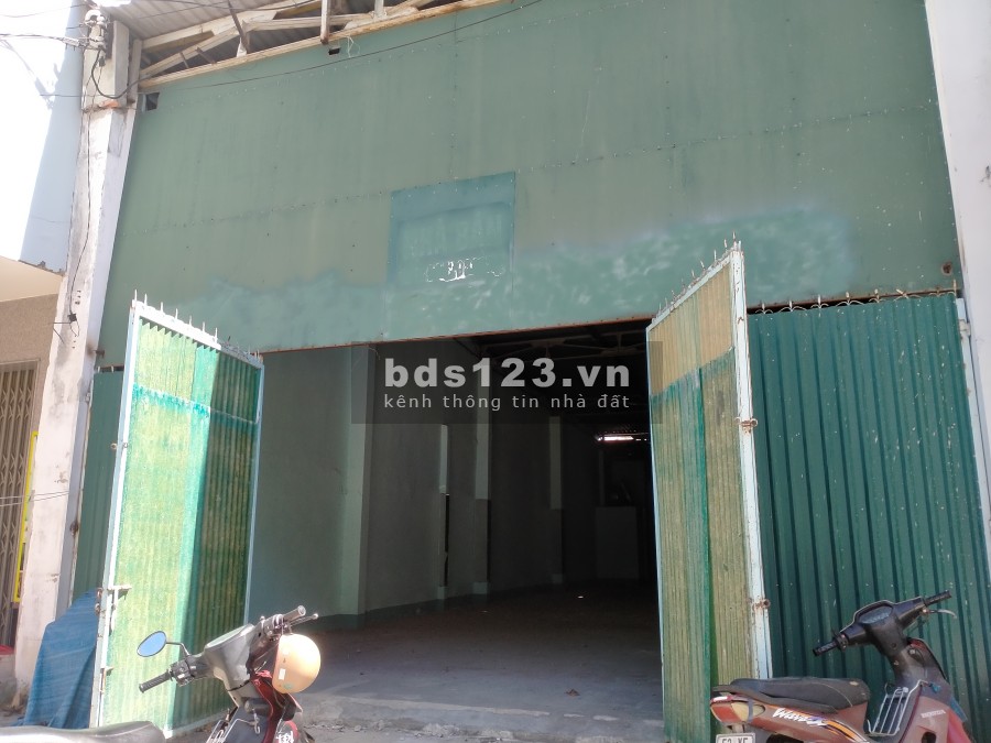 Đất có sẵn nhà tiền chế full thổ cư giá bán 7 tỷ, thương lượng, làm việc chính chủ