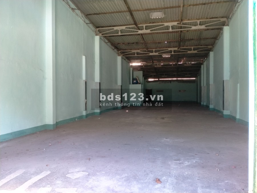 Đất có sẵn nhà tiền chế full thổ cư giá bán 7 tỷ, thương lượng, làm việc chính chủ