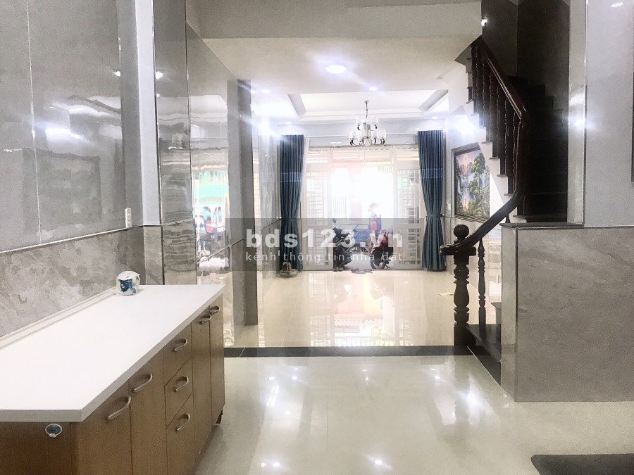 Cho thuê nguyên căn 4pn-5wc, hẽm 1/ Bùi Quang Là, Phường 12, Gò Vấp.