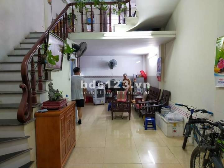 Cần bán nhà mặt phố Văn La, Phú La, Hà Đông 50m, 4 tầng mặt tiền 5m, giá bán 5.2 tỷ