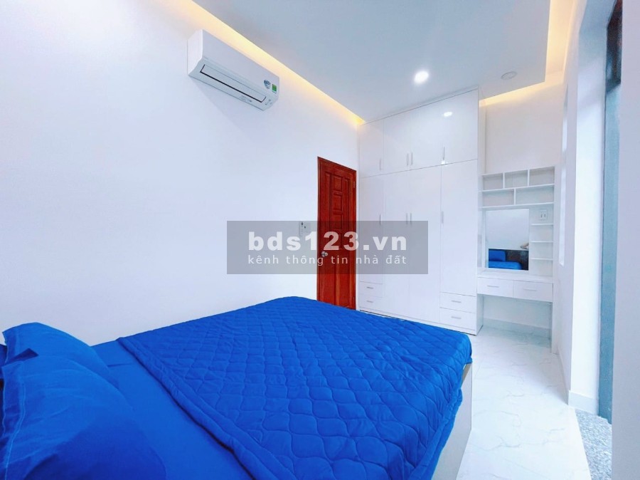 Nhà nguyên căn 1 trệt, 1 lầu diện tích 64m2 hẻm xe hơi 6m ngay Mt Cầu Lớn Hóc Môn, 795Tr