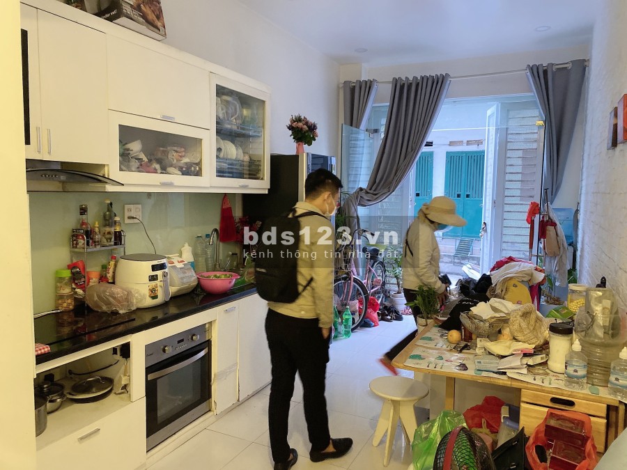 Nhà Ngõ 124 Minh Khai, 4 phòng ngủ, đủ đồ, nhà 2 mặt ngõ giá cho thuê 9 triệu/tháng