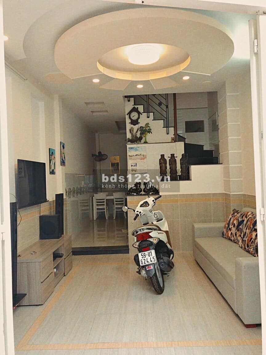2 căn mới, song sinh, gần mặt tiền Mai Văn Ngọc dành cho người yêu mến Sài Gòn nét xưa