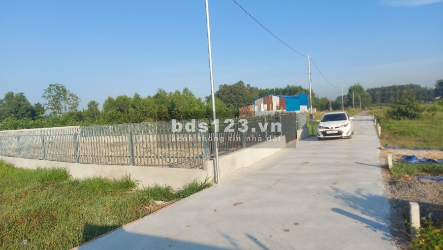 Đất Vĩnh Thanh diện tích 90m2 full thổ cư, đường bê tông, xe ô tô tới đất gần khu dân cư