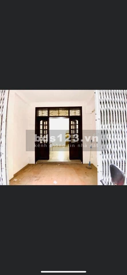 Bán nhà phân lô phố Tân Mai 40mx4T , ô tô phi thẳng vào nhà chỉ 5 tỷ!!!