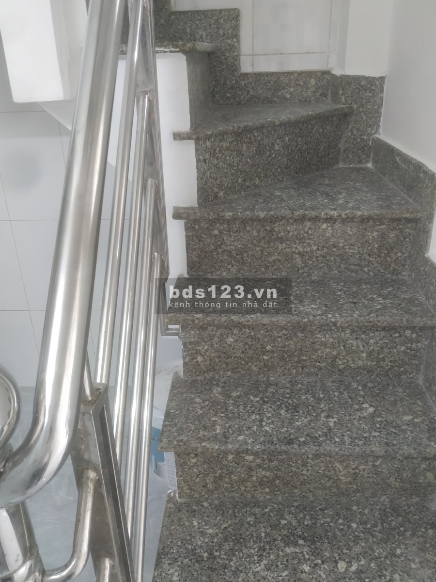 Bán nhà nguyên căn chính chủ trung tâm Quận Tân Bình HXH dtsd 92m2 giá chỉ 3ty05