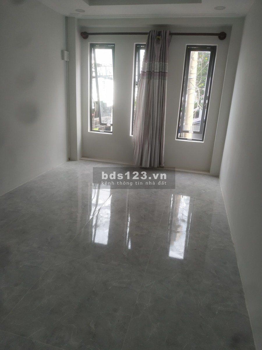 Bán nhà nguyên căn chính chủ trung tâm Quận Tân Bình HXH dtsd 92m2 giá chỉ 3ty05