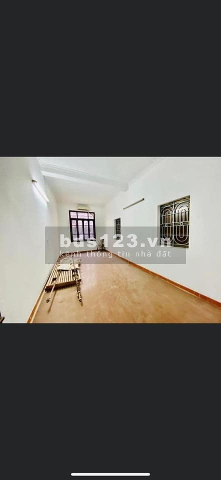 Bán nhà phân lô phố Tân Mai 40mx4T , ô tô phi thẳng vào nhà chỉ 5 tỷ!!!