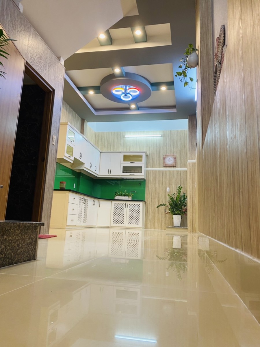 Bán nhà khu VIP, phường Nguyễn Cư Trinh Quận 1 sổ chính chủ, không lộ giới, khu an ninh