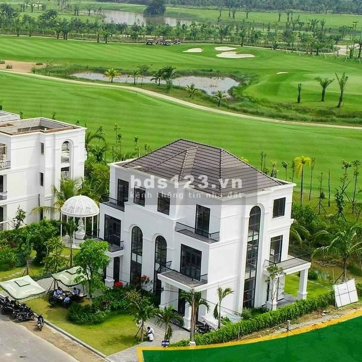 Nhà biệt thự sân golf chỉ cần trả trước 700tr . Ngân hàng cho vay 24 tháng không lãi suất.