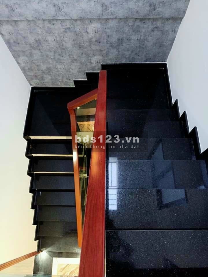 Nhà diện tích 5*16 3PN giá 730 triệu/sổ riêng, trả góp không lãi, đường Nguyễn Văn Bứa