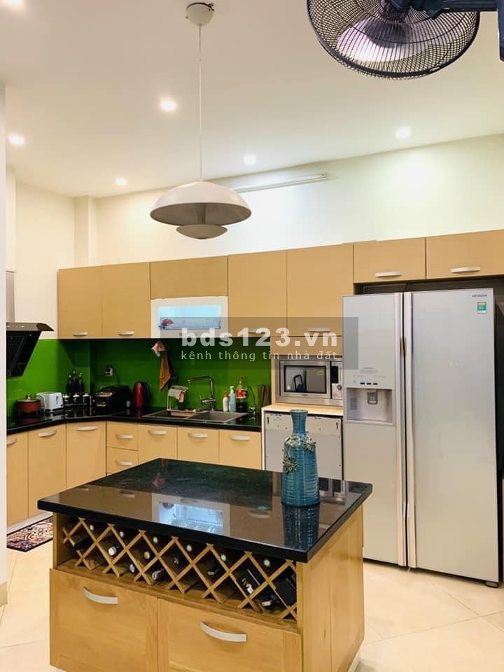 Biệt thự mini Nguyễn Sơn dt 52m2, 5 tầng ô tô 16 chỗ ra vào giá chỉ 5 tỷ 1 lh 0961067999