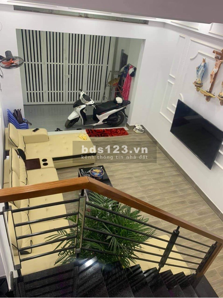 Bán nhà HXH Tân Phú ngay AEon Mall dtsd 66m2 mới đẹp chỉ 5.5 Tỷ liên hệ 0896721788