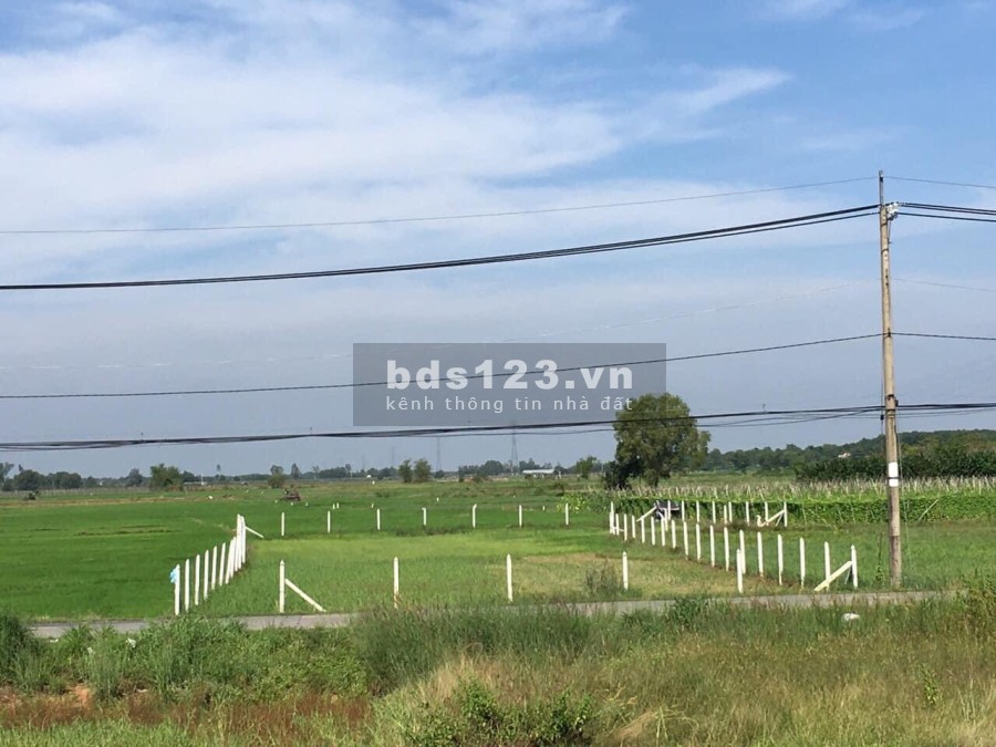 Cần bán mặt tiền Tỉnh Lộ 7 xã Phước Thạnh Củ Chi cách QL22 1,5km DT 3440m2 300thổ