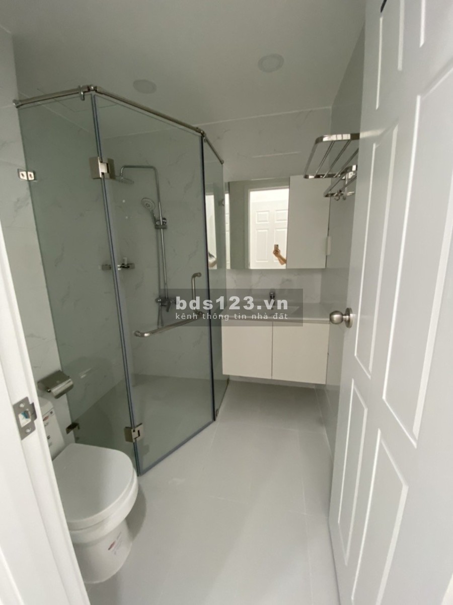 Căn hộ Orchard ParkView nội thất cao cấp: 3PN 2WC 83m2. Giá chỉ 5,2 tỷ bao hết thuế phí