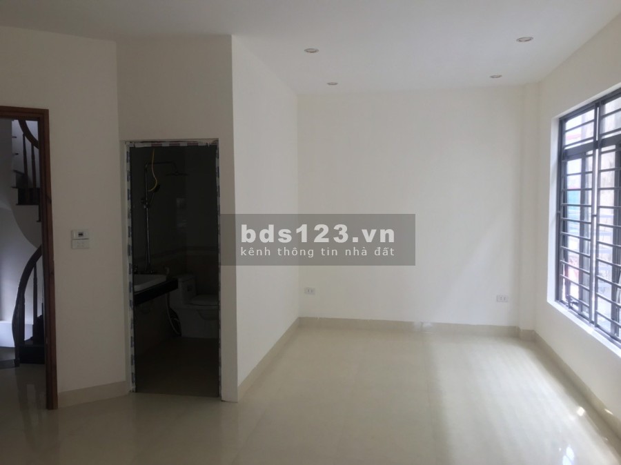 Hàng hot. Nhà Mới Rẻ Đẹp Hiếm Có Cuối Đường Văn Quán, DT 37m, 4 Tầng, 2 mặt thoáng, Giá 2,6 Tỷ