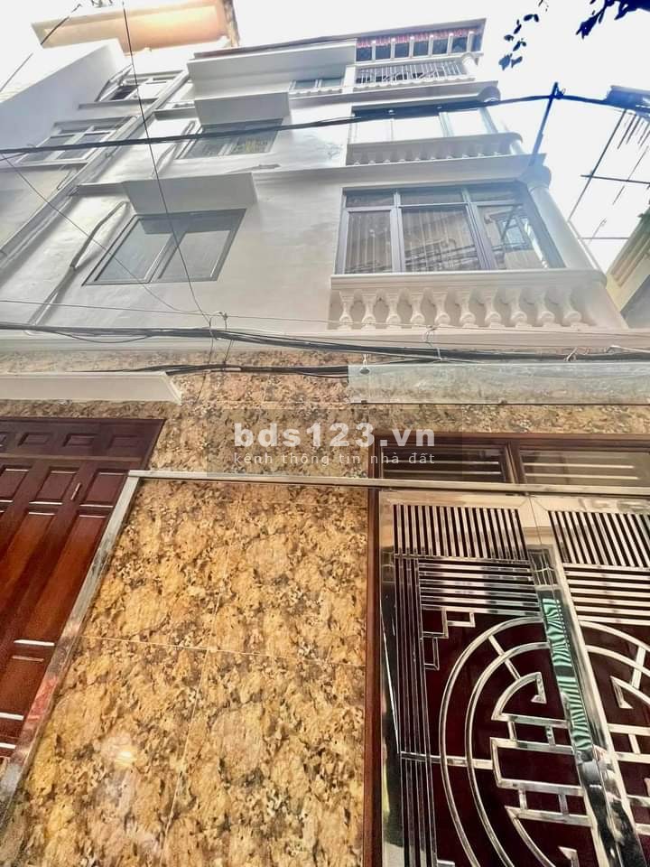 Trung tâm Quận Đống Đa, 3 bước ra mặt phố lô góc 3 mặt thoáng, giá chỉ 7.3 tỷ lh 0921324888
