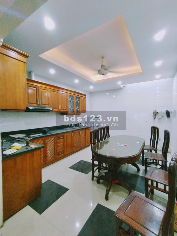 Bán gấp Ngọc Thuy Long Biên dtsd 60m2, 5 tầng lô góc, oto vào nhà liên hệ 0911910586