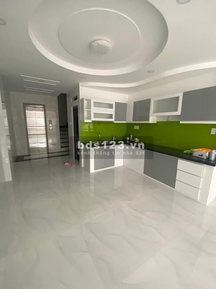 Bán Nhà Huỳnh Đình Hai Quận Bình Thạnh, 5 tầng bê tông cốt thép, giá bán 6 tỷ 5 thương lượng