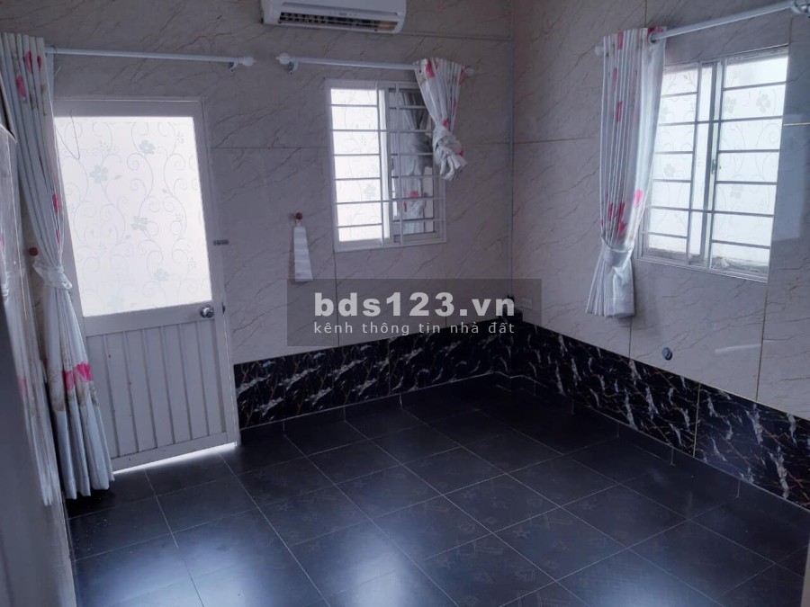 Nhà Đẹp Ở Liền hẻm Cách Mạng Tháng 8, Quận 10, diện tích sử dụng 87m2 giá chỉ 3ty4