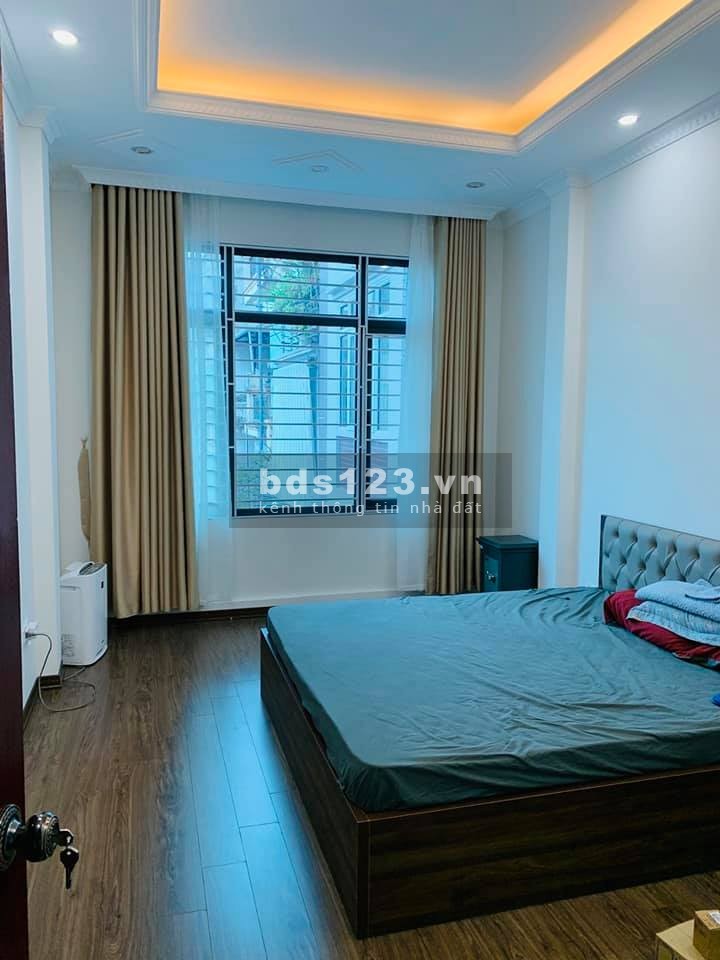 Bán nhà chính chủ Phố Hoàng Văn Thái Thanh Xuân dtsd 43m2 5 tầng MT 3.5m giá 6 tỉ 8