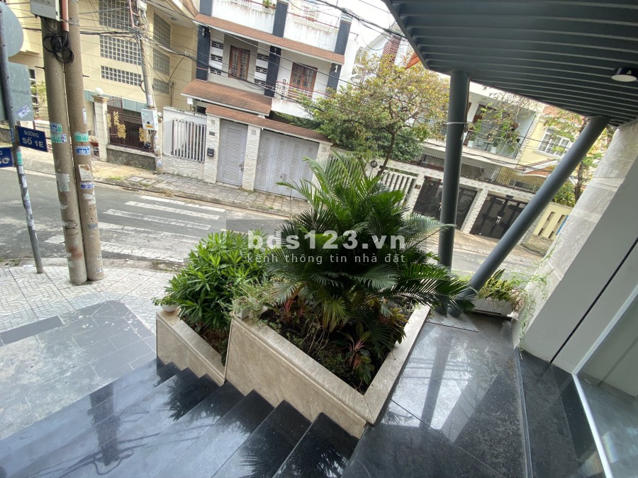 Cho thuê mặt bằng diện tích sử dụng 180m2 khu dân cư Trung Sơn lh 0764892515