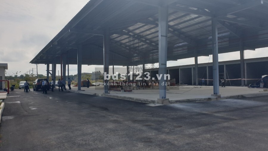 Đất nền ngay mặt tiền đường Quốc Lộ 13, hỗ trợ trả góp không lãi suất 12 tháng sổ sẵn