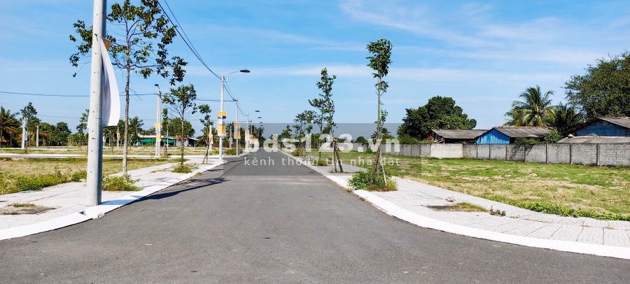 Bán đất vàng 100% thổ cư ô tô tới đất tặng ngay 3 chỉ vàng PNJ thanh toán linh hoạt, lh 0934020615