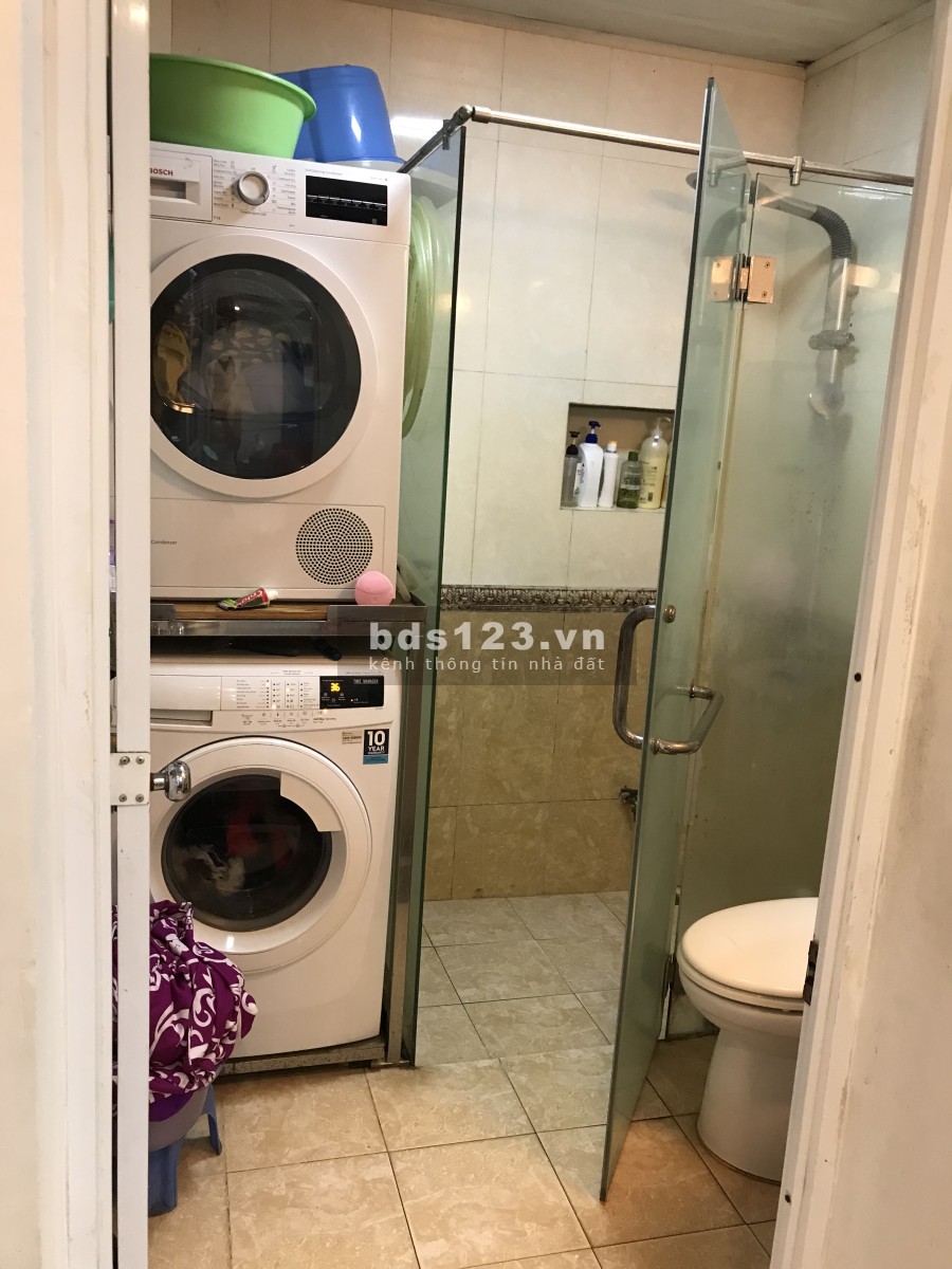 Bán nhà tập thể tầng 4, đã cải tạo đẹp như chung cư nay không có nhu cầu ở cần bán.