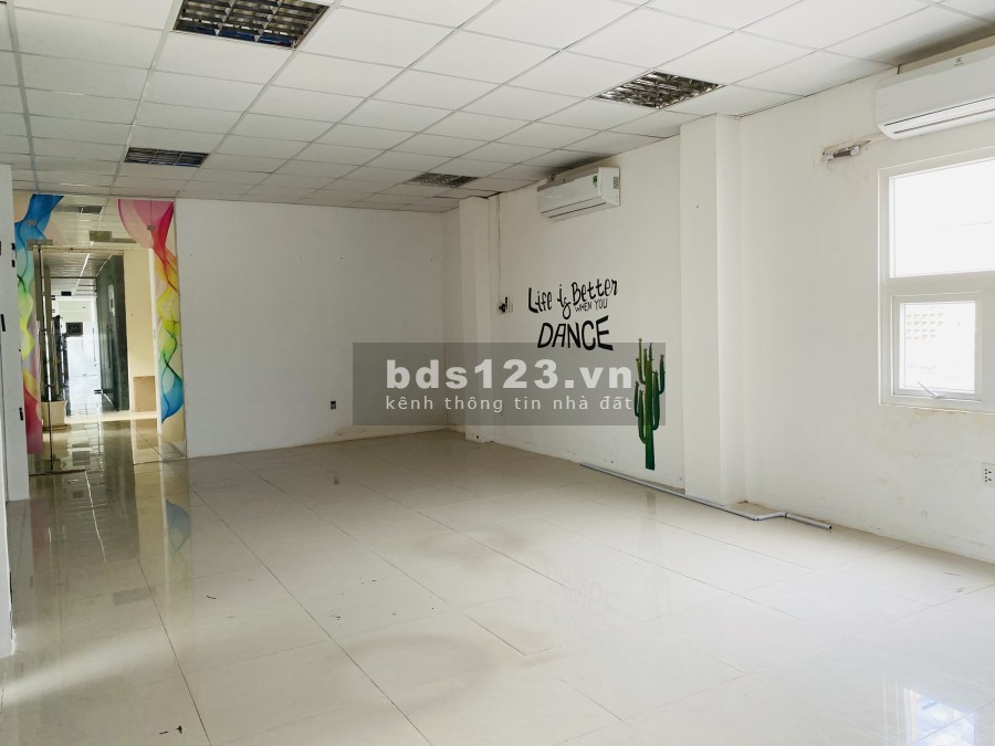 Văn phòng giá tốt giảm mạnh 20%-30% Võ Văn Tần, Quận 3, liên hệ 0937275660 giá tốt