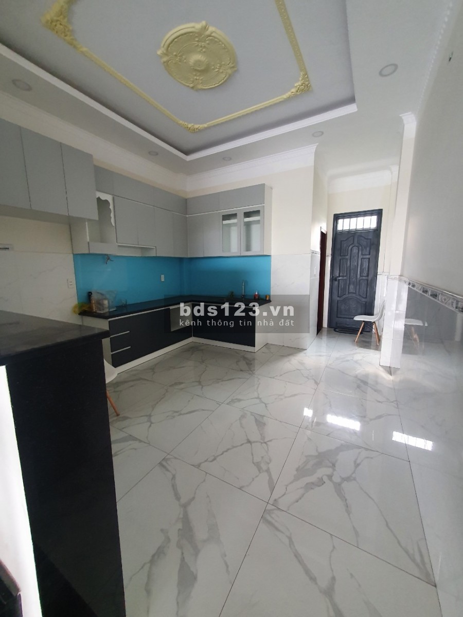 Bán nhà cổng khu công nghiệp Tân Đông Hiệp B kinh doanh đa ngành nghề giá đầu tư sinh lời