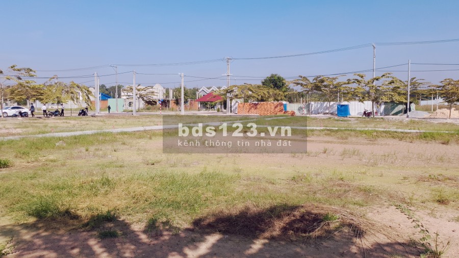 Đất mặt tiền nhựa 13m. Ngay lối rẽ vào cao tốc TP HCM - Bình Dương - Bình Phước